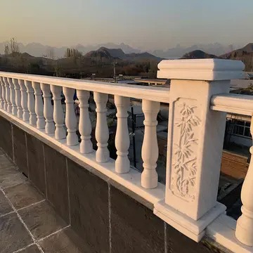 70個湖北人跳高速護欄逃了