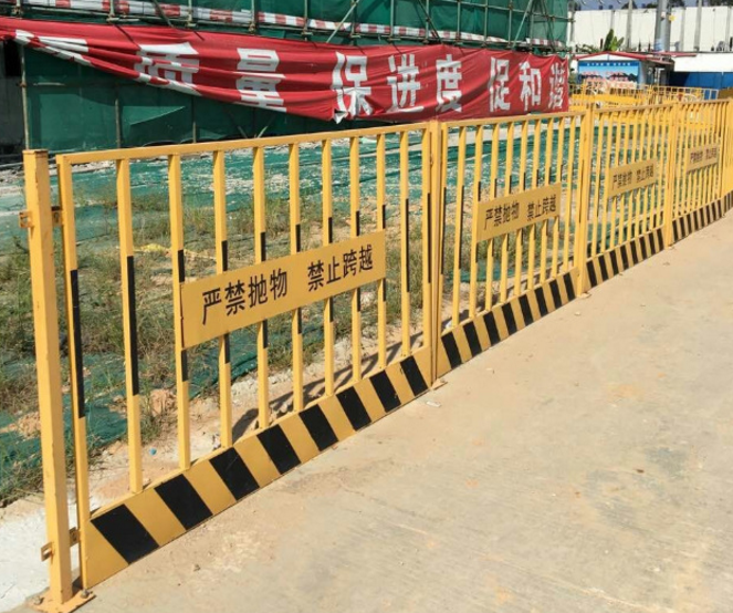 云南波形高速護欄批發(fā)